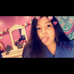 Meet your Posher, Cristina